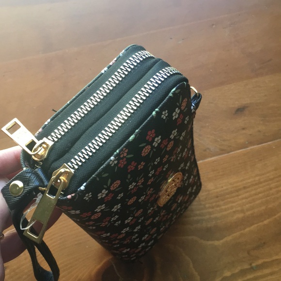 New Floral Wristlet/Wallet - Picture 2 of 6